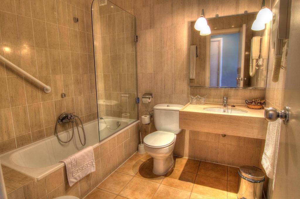Hotel Azar Plasencia Room photo